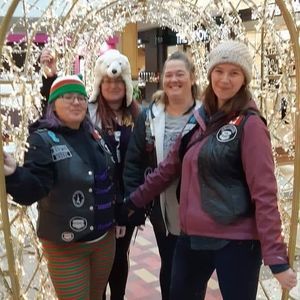 Meet your Posher, Crystal